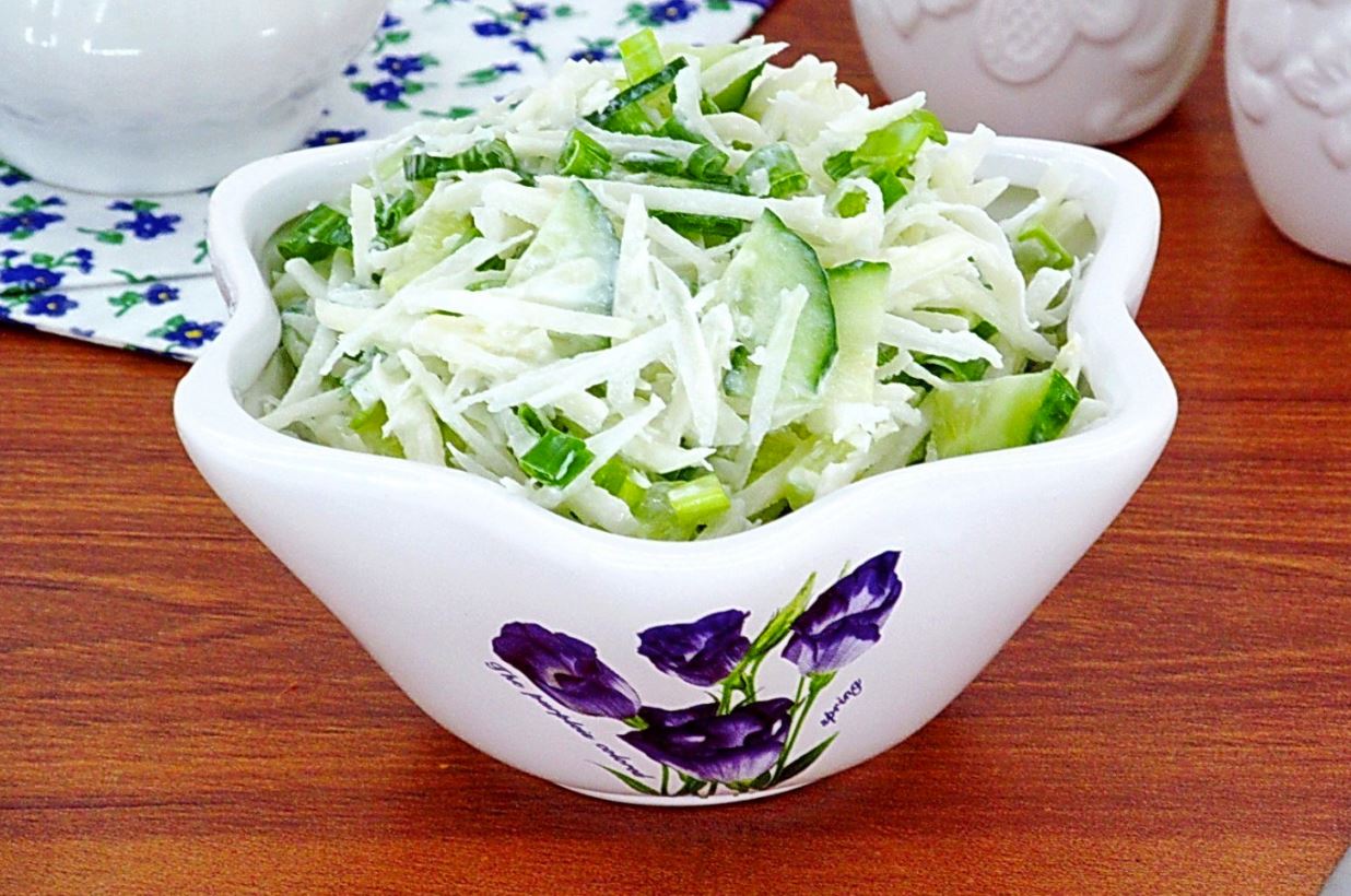 Salat-iz-redki-chernoy